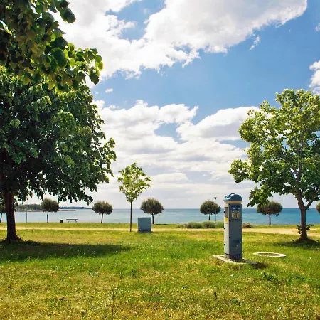 Holiday Camping Park Umag.2 بيت للعطل